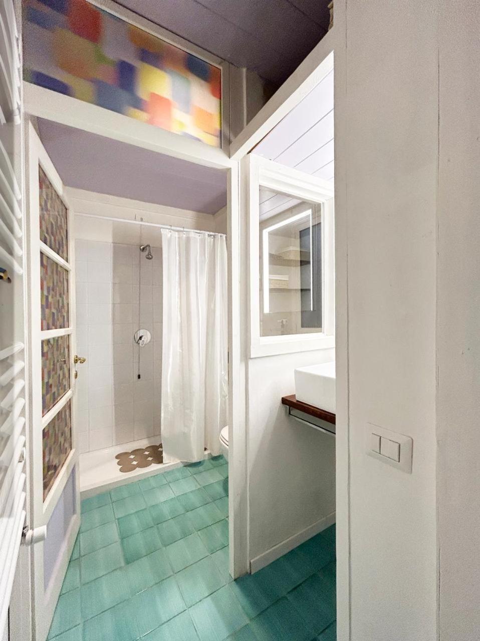 With Terrace And Loft With Garden In Naviglio Pavese *