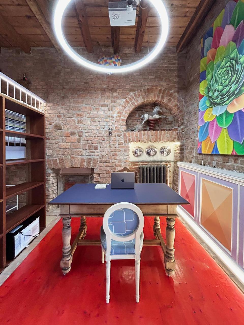 With Terrace And Loft With Garden In Naviglio Pavese Gasthof *